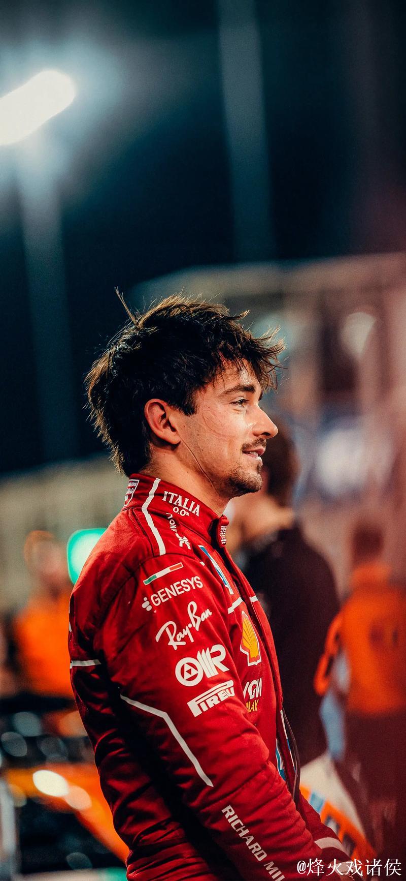 F1巴林站排位赛：皮亚斯特里摘得杆位，拉塞尔与安东内利受罚